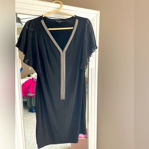 Roz & Ali black dress